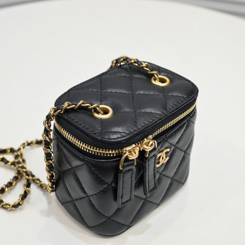 Ch**el cosmetic bags